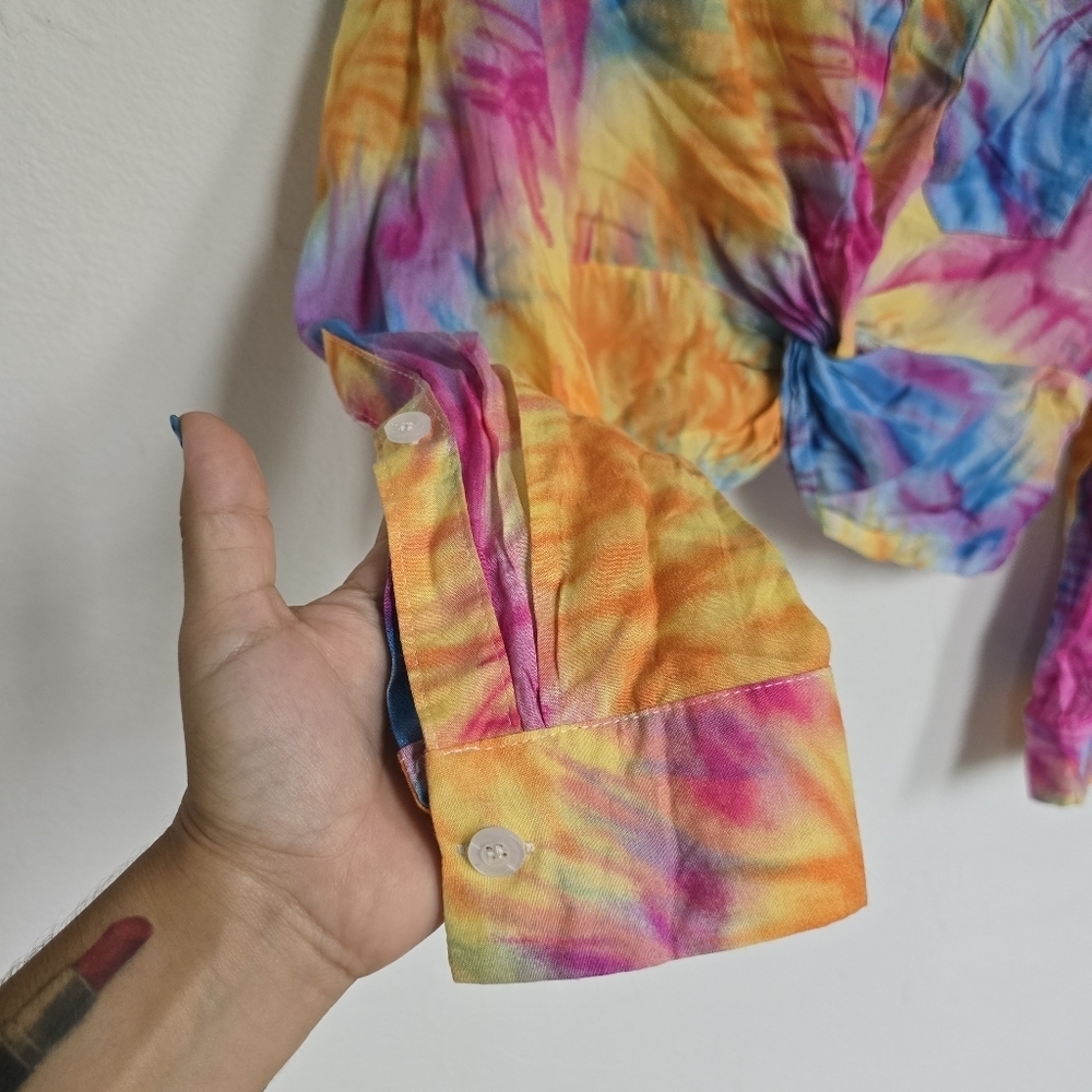 Muy Muy Fancy Tie-Dye Button-Up Cropped Colorful Shirt Size Medium - Picture 4 of 16